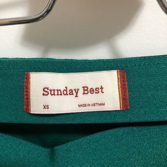 Brand new without tags green skirt - Picture 3 of 3